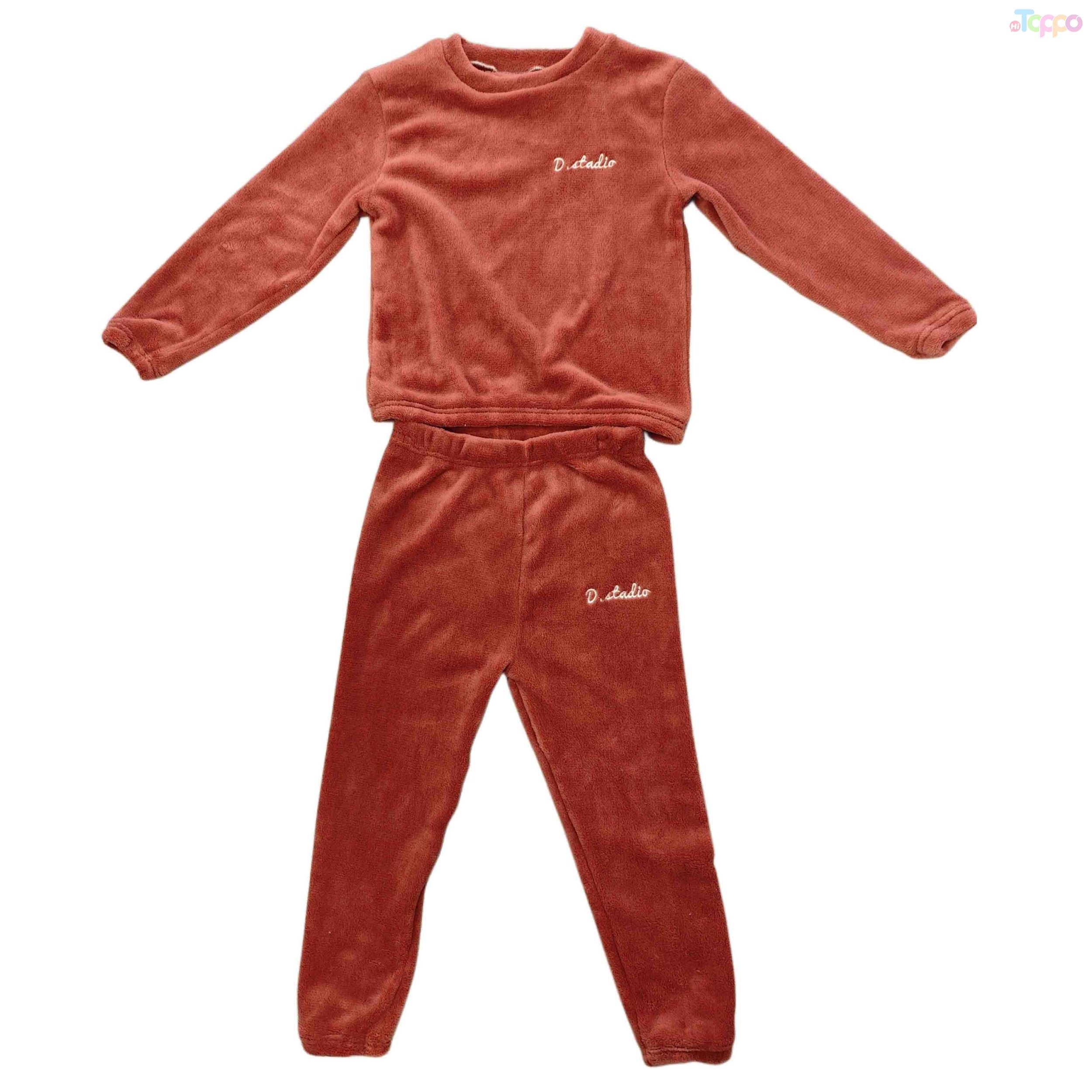 Cozy Burgundy Velvet Loungewear Set with Embroidery