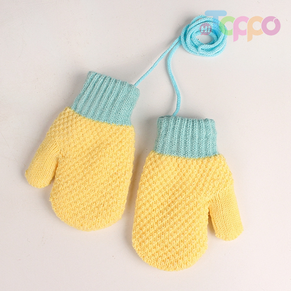 Acrylic Children's Winter Warm Knitted Mittens Gloves