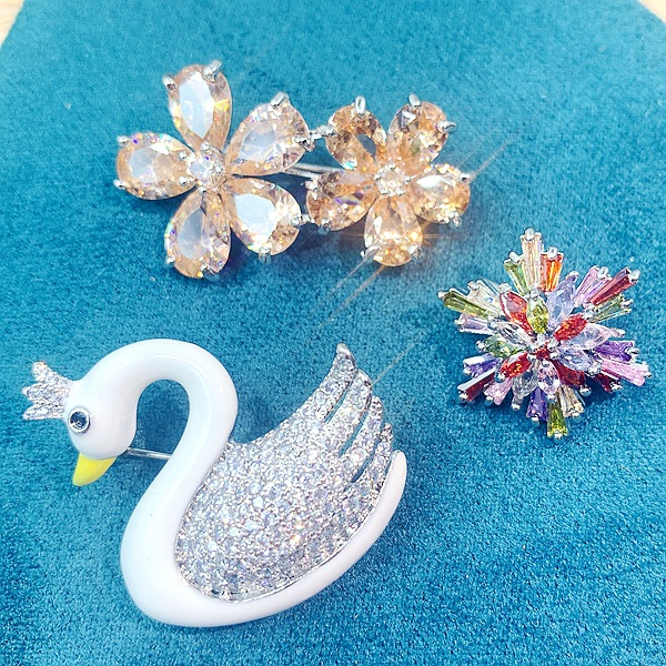  Korean luxury brooch accessories