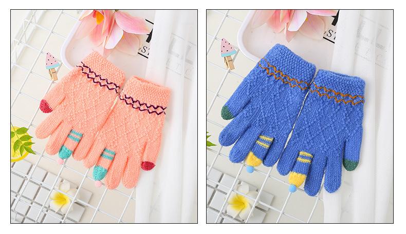 9348220575_1113385056