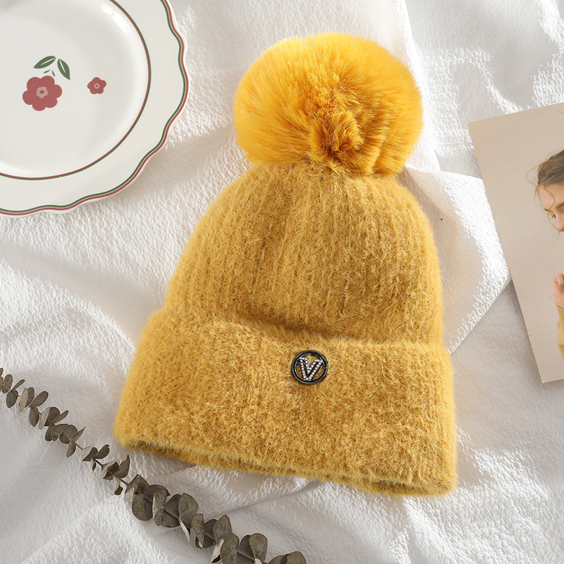 Ermine-like pure-color knit cap in Korea