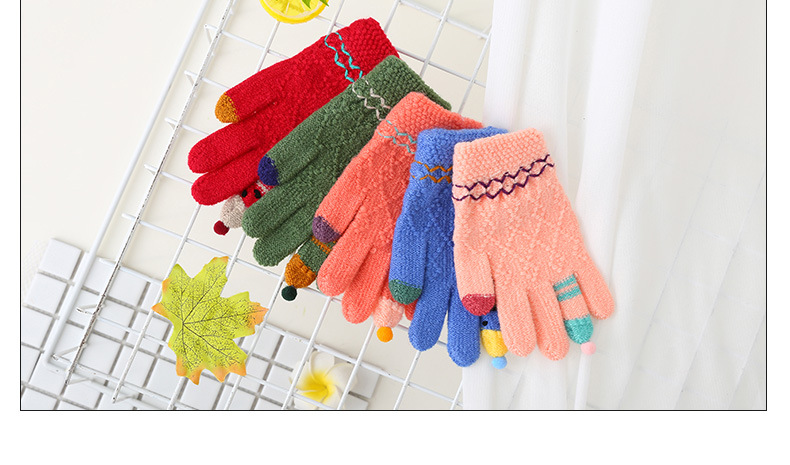 9348208924_1113385056