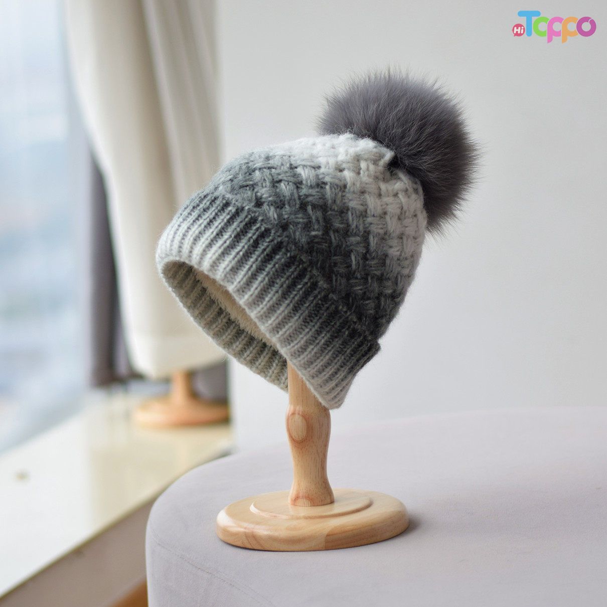 Winter Warm Thick Earflap Pom Pom Faux Fox Fur Ball Ski Skull Cap Gradient Fleece Lined Knit Beanie 